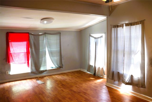 4215 Gee Street, Greenville, TX 75401
