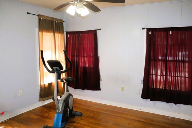 4215 Gee Street, Greenville, TX 75401