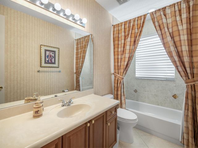 8282 Spyglass Drive, West Palm Beach, FL 33412