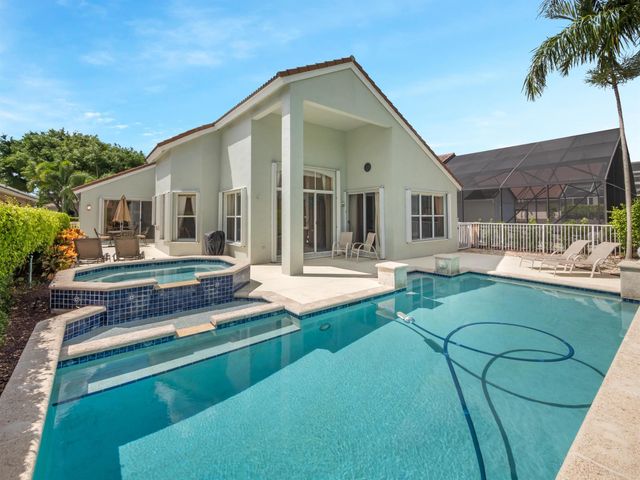 8282 Spyglass Drive, West Palm Beach, FL 33412