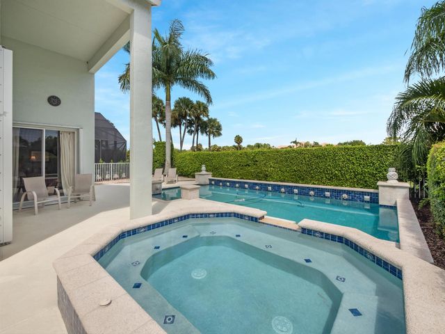 8282 Spyglass Drive, West Palm Beach, FL 33412