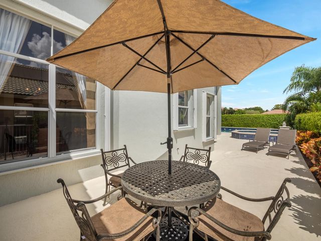 8282 Spyglass Drive, West Palm Beach, FL 33412