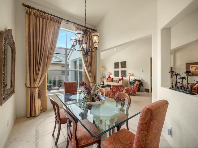 8282 Spyglass Drive, West Palm Beach, FL 33412