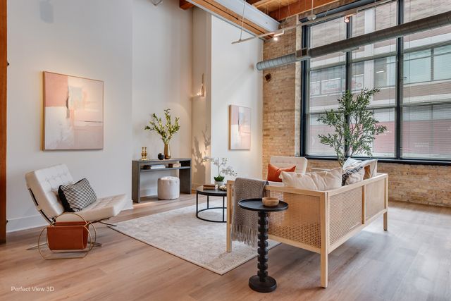 1872 N Clybourn Avenue 103, Chicago, IL 60614