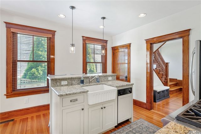 8 Bush Street, Newport, RI 02840