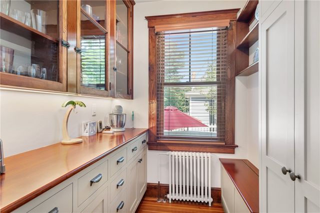 8 Bush Street, Newport, RI 02840