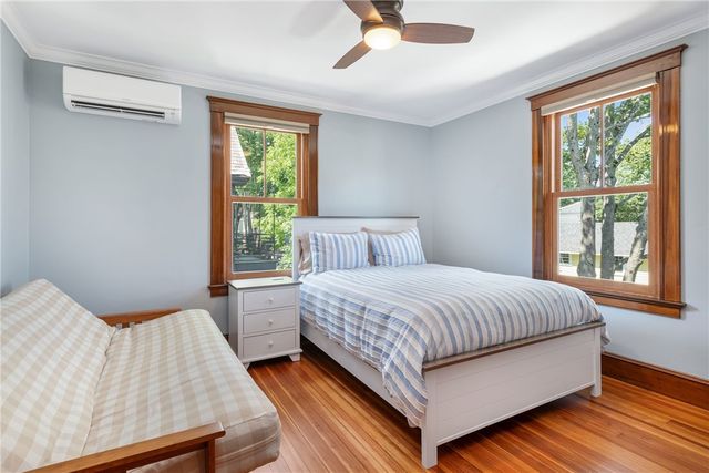 8 Bush Street, Newport, RI 02840