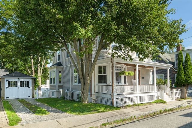 8 Bush Street, Newport, RI 02840