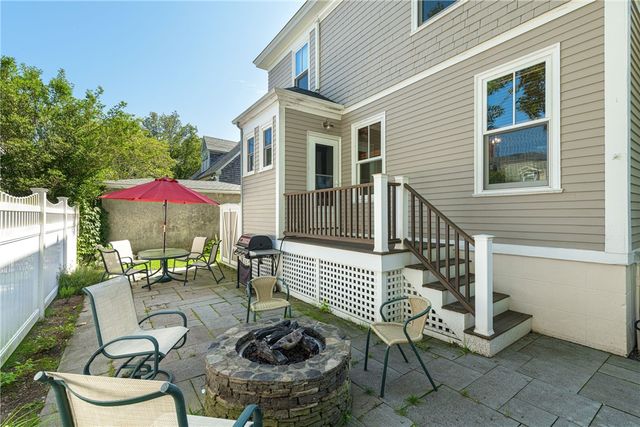 8 Bush Street, Newport, RI 02840