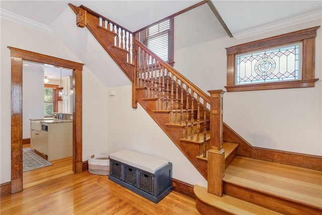 8 Bush Street, Newport, RI 02840
