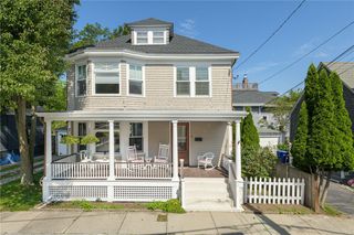 8 Bush Street, Newport, RI 02840