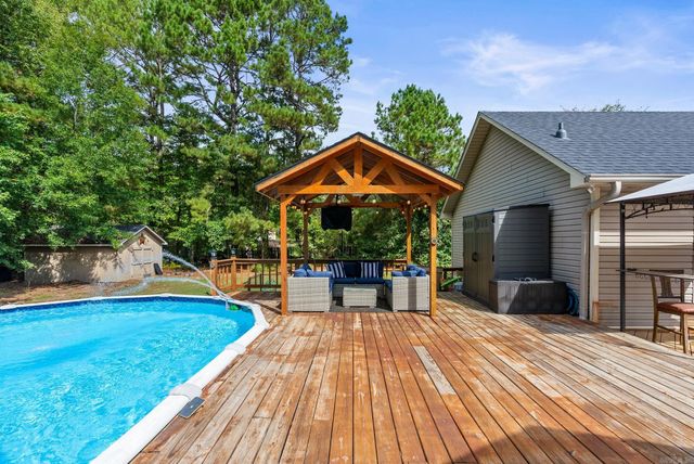 8543 E Fairview, Hensley, AR 72065