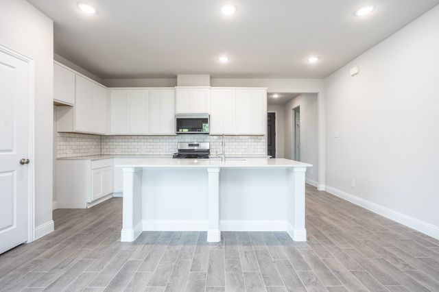 1557 Addison Drive, Lancaster, TX 75134