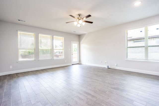 1557 Addison Drive, Lancaster, TX 75134