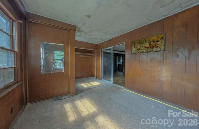 49 Madison Avenue, Asheville, NC 28801