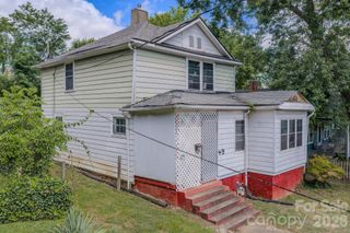 49 Madison Avenue, Asheville, NC 28801