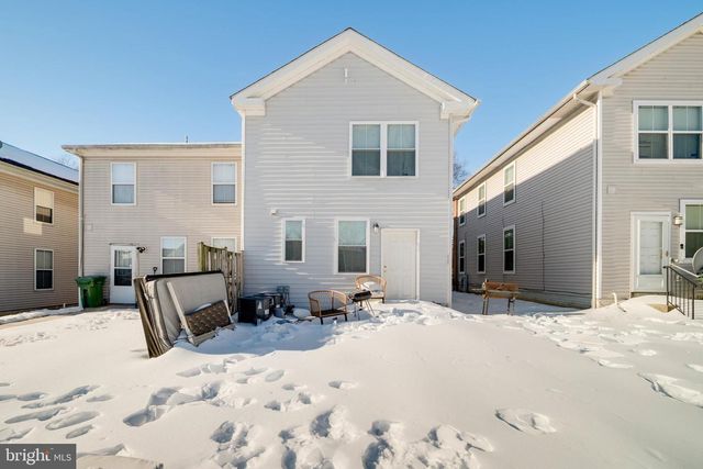 1013 MYRTLE AVE, Baltimore, MD 21201