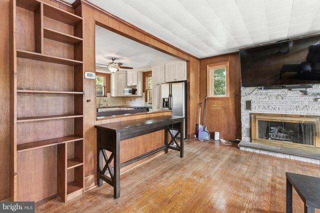 626 LAUREL DR, Pasadena, MD 21122