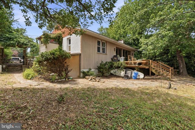 626 LAUREL DR, Pasadena, MD 21122
