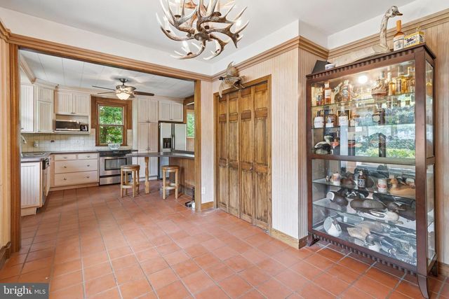 626 LAUREL DR, Pasadena, MD 21122