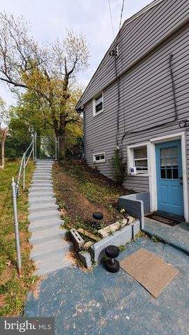 1901 BARLOWE PL, Hyattsville, MD 20785