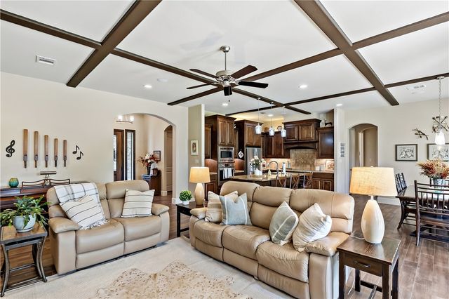 10096 Lancaster Drive, Iola, TX 77861