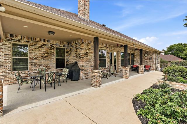 10096 Lancaster Drive, Iola, TX 77861