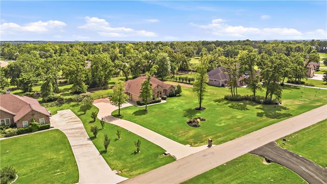 10096 Lancaster Drive, Iola, TX 77861