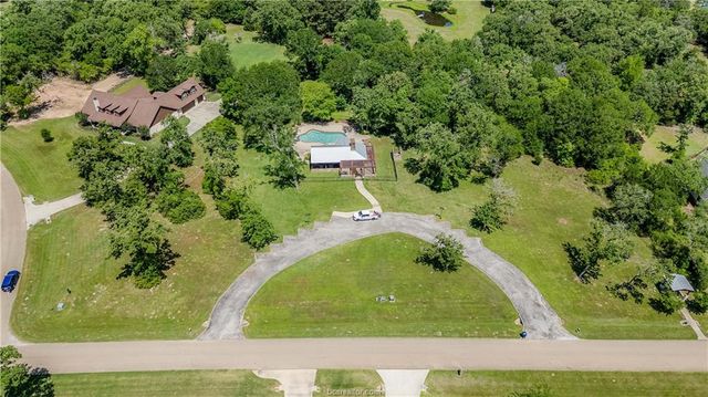 10096 Lancaster Drive, Iola, TX 77861