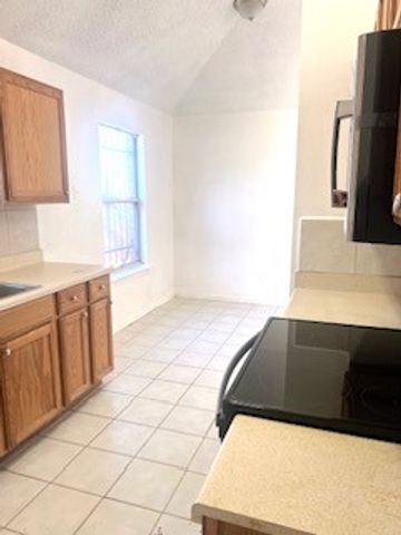 2912 Kellogg Avenue, Dallas, TX 75216