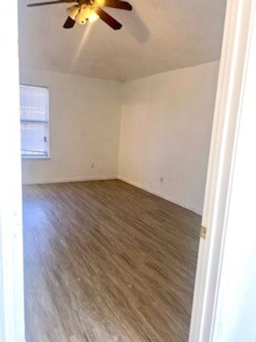 2912 Kellogg Avenue, Dallas, TX 75216