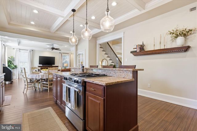 908 FAIRVIEW AVE, Feasterville Trevose, PA 19053
