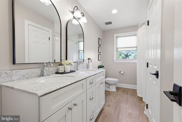 908 FAIRVIEW AVE, Feasterville Trevose, PA 19053