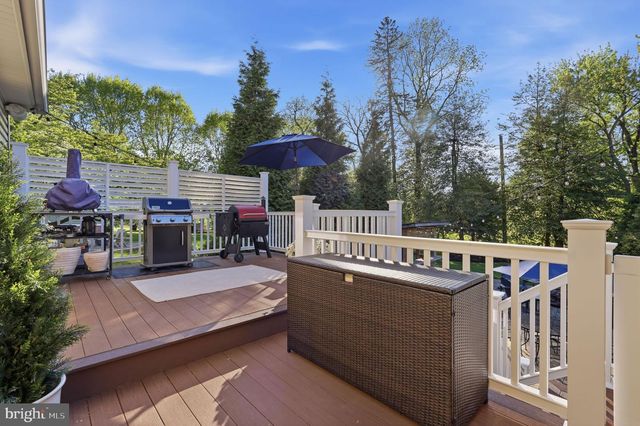 908 FAIRVIEW AVE, Feasterville Trevose, PA 19053