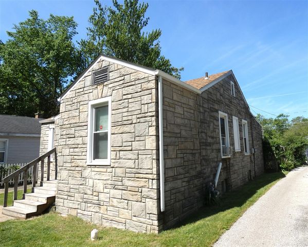 1236 Jennings Avenue, Benton Harbor, MI 49022