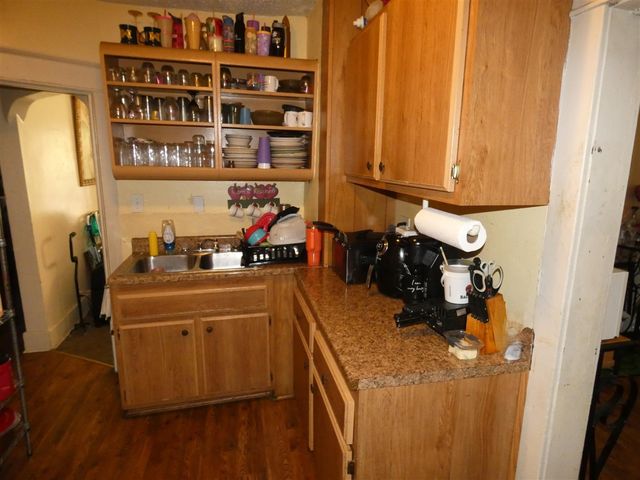 1236 Jennings Avenue, Benton Harbor, MI 49022
