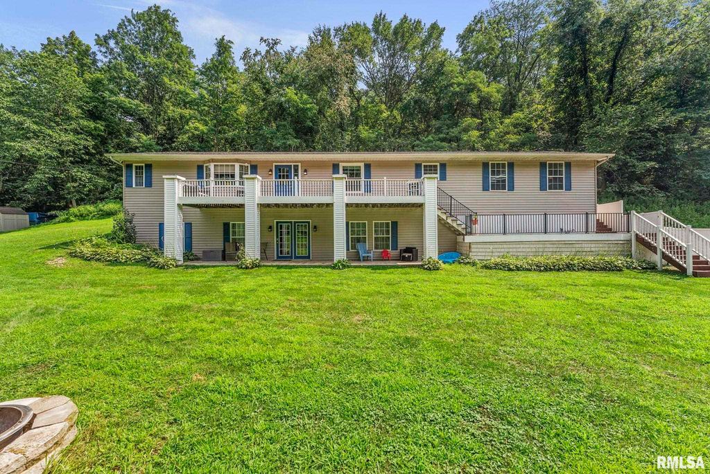 8804 217TH Street North, Port Byron, IL 61275