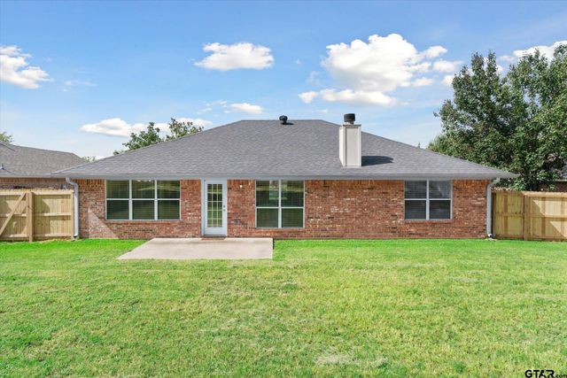 222 Amanda Court, Whitehouse, TX 75791