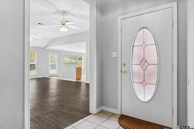 222 Amanda Court, Whitehouse, TX 75791