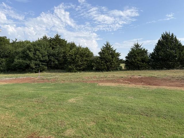 6404 E Cowboy Trail Way, Stillwater, OK 74075