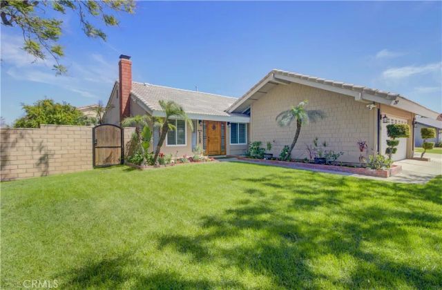 292 N Camino Arroyo, Anaheim Hills, CA 92807