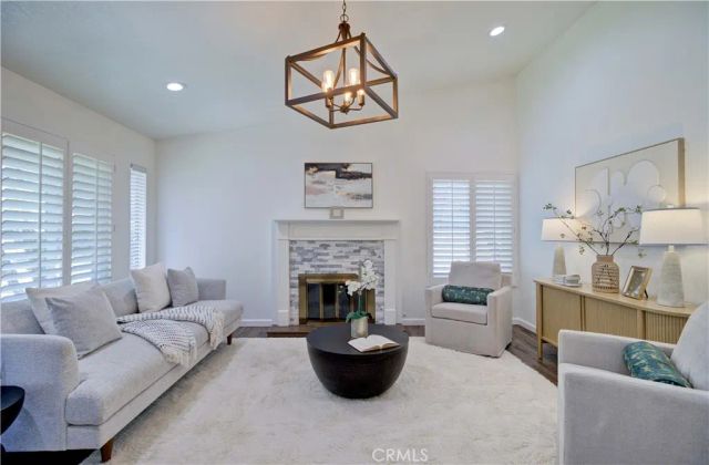 292 N Camino Arroyo, Anaheim Hills, CA 92807