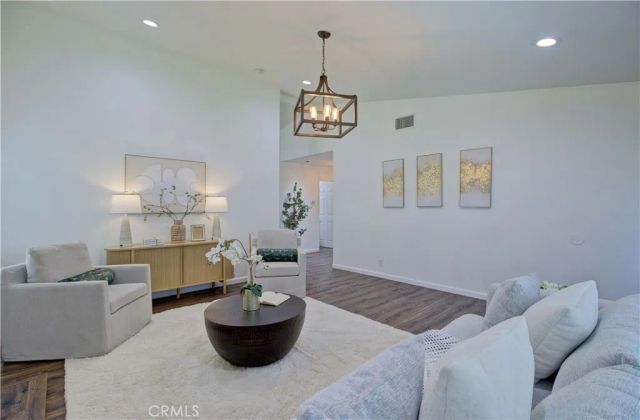 292 N Camino Arroyo, Anaheim Hills, CA 92807