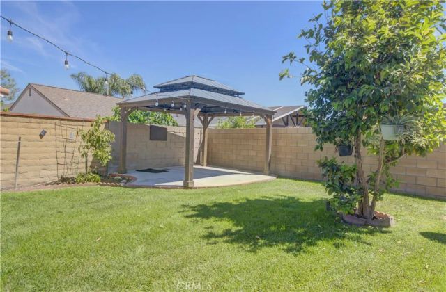 292 N Camino Arroyo, Anaheim Hills, CA 92807