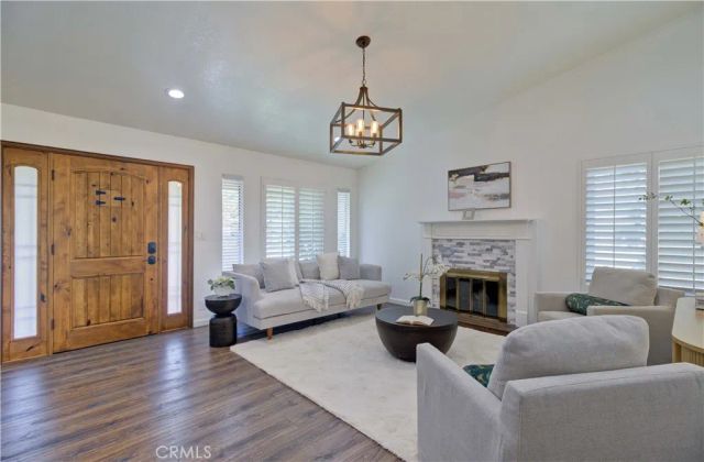 292 N Camino Arroyo, Anaheim Hills, CA 92807