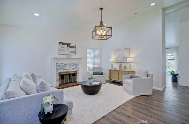 292 N Camino Arroyo, Anaheim Hills, CA 92807