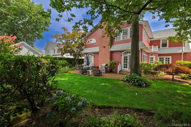 66 S Lewis Place, Rockville Centre, NY 11570