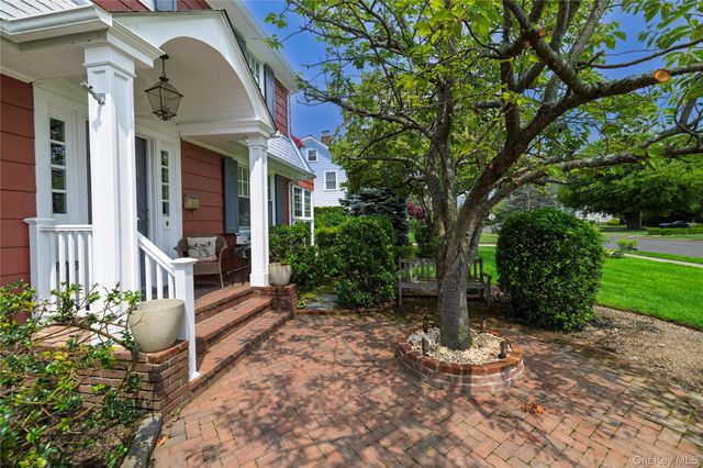 66 S Lewis Place, Rockville Centre, NY 11570