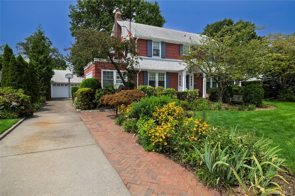 66 S Lewis Place, Rockville Centre, NY 11570 — exterior