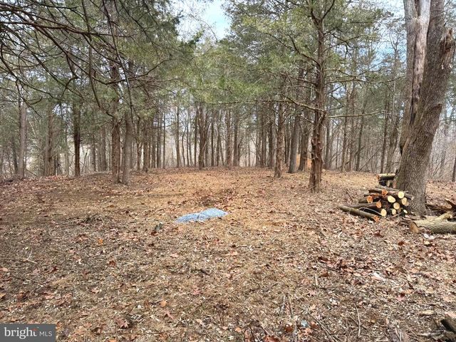 270 S WINDING RD, Dover, PA 17315